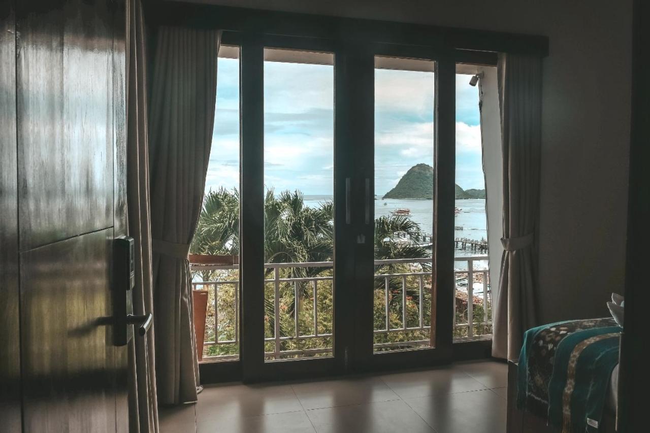 Hotel Escape Bajo Labuan Bajo Exterior foto